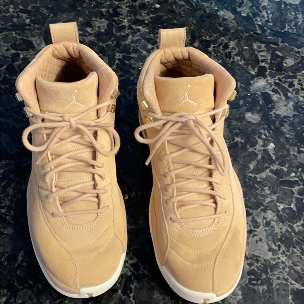 Jordan 12’s